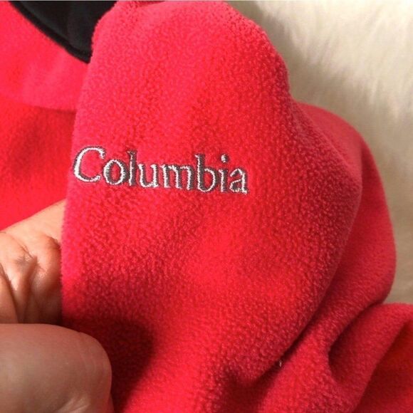 Red and Black Zip Up Columbia Jacket Size M - Picture 5 of 6